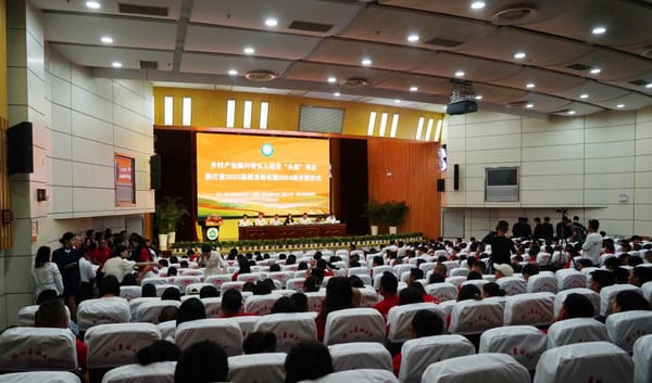 高校專家學(xué)者：加快促進(jìn)出版教育規(guī)范化專業(yè)化發(fā)展